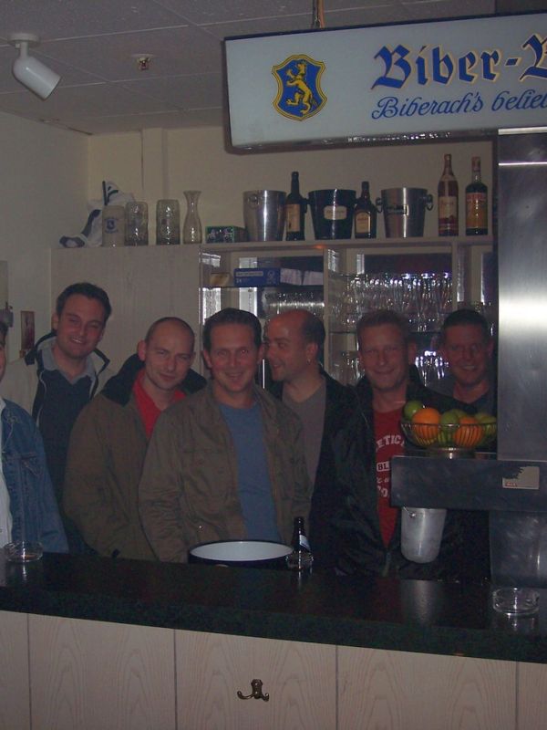 hahnen ersatz tweety waehrend umbau